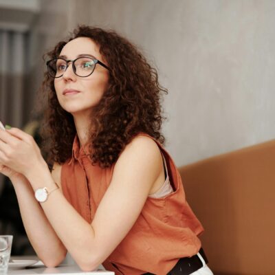 woman wearing hoya vision Id Space computer eyeglasses